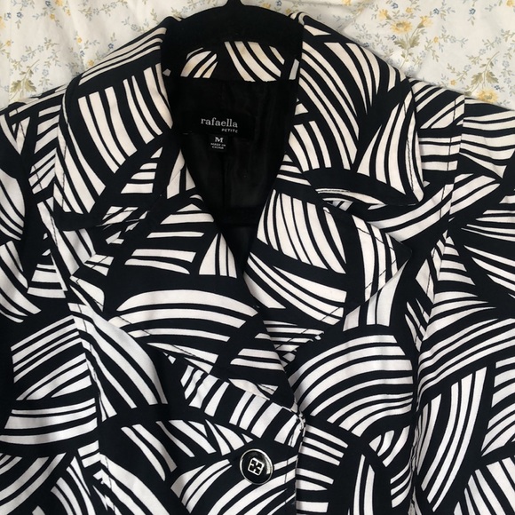 RAFAELLA black & white zebra striped print design women’s jacket. Size M. - Picture 8 of 8